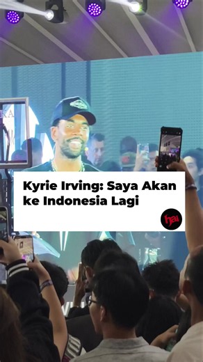 Kyrie Irving akhirnya menyapa langsung para penggemarnya di Jakarta dalam rangkaian Kyrie Irving World Tour 2026: The Return, Selasa (30/6). Disambut ratusan pencinta basket di City Hall PIM 3, bintang NBA itu mengaku terkesan dengan antusiasme fans Indonesia. Nggak cuma bertemu dan berinteraksi dengan penggemar, Irving juga berbagi ilmu lewat coaching clinic untuk para pebasket muda. Menurut lo Kyrie di Indonesia harus ketemu siapa?
