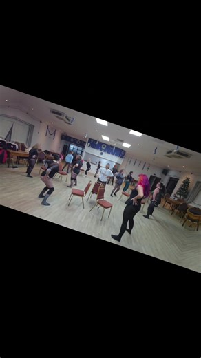 Our first class of 2026 was beautiful ✨ So good to see everyone, to dance together,reconnect and to share that energy. What a powerful, positive way to begin the year🥰🩷🖤🥰 #burlesque #dancefamily #empowerment #2026 #thesugardolls