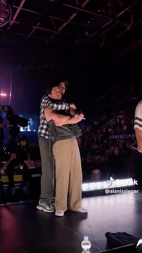 Big Time Rush: IRL Tour clips