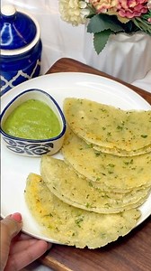 "Sabudana Vrat Special Paratha: Fasting Friendly Recipe 😊#navratri #sabudanarecipe