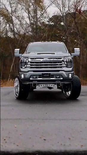 Custom Lifted Trucks