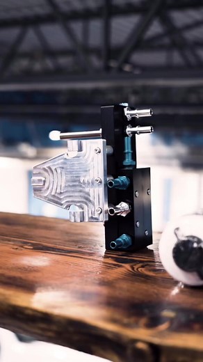 Fuel filtration for 2024 Ford trucks with the 6.7 Powerstroke doesn’t get any better💪 Straight Sideways Customs knocked out a Drop-In Series System install on their brand new F-450! | FASS Fuel Systems