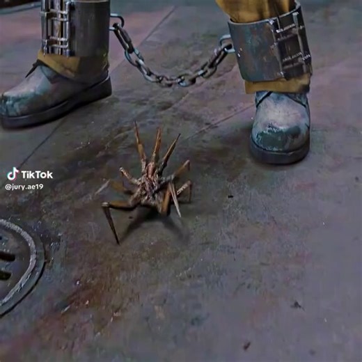 One arm man is the most dangerous alien prisoner on earth 🔥🔥🤯