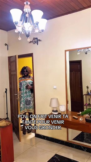 POV : On fait venir ta tante pour vous gronder dans la maison familiale