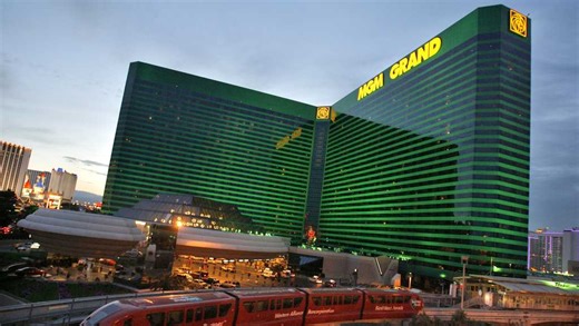 FBI investigates cybersecurity issue at MGM Resorts while casinos and hotels stay open across US