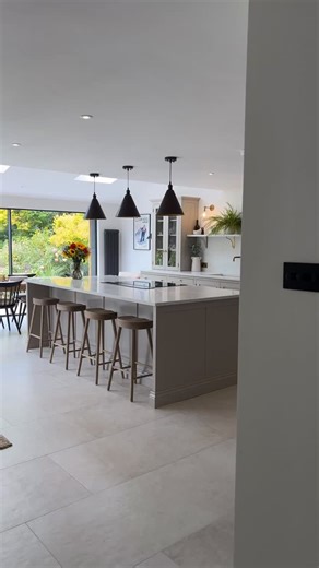 Dreaming of a bespoke shaker kitchen without the high-end price tag? You’ve found the right place. At The Shaker Workshop, we craft made-to-measure, bespoke in-frame shaker kitchens at a price that won’t break your renovation budget. Tap the link in our bio to start our free design service today ✨ | The Shaker Workshop Ltd