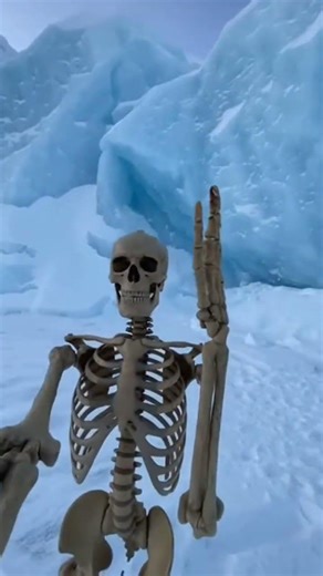 Frozen Island Skeleton Vlog -100°C ❄️💀 Part 3 #FrozenIsland #SnowVlog #frozenworld #frozenfriday