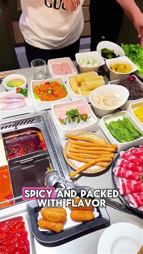 The ultimate hot pot experience in Chengdu 🐼🍜 #Chengdu #SichuanFood