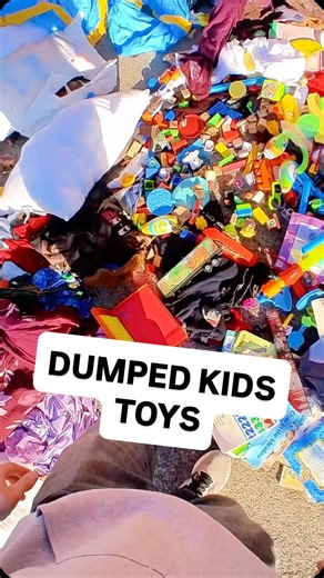 I think since the routers are made by spectrum they have know resale value. If I’m wrong on that let me know. I just plan on scrapping these. #dumpsterdiving | Love in the Dumpster