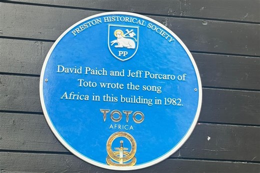 Preston burger bar clash with city's historical society over fake blue plaque 'bants'