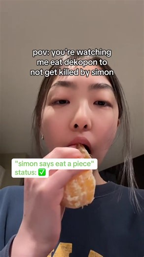 simon says drop a follow PLEASE 😖 #pov #2016 #simonsays #eating #gachalife