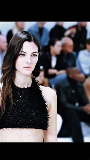 Vittoria Ceretti — Iconic Runway Moments ✨