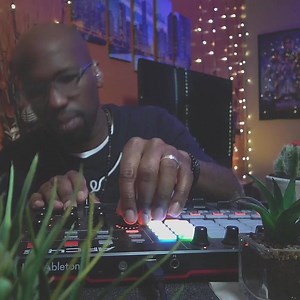Lo-fi beats for you to chill and relax. 🎧 | Brandon Meeks Music