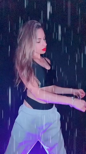 3K views · 62 reactions | These raindrops are gonna kill me!!! #fingerdance #tutting #fyp #foryou | Buglife blog | Facebook