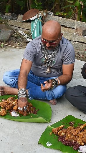 9.7M views · 89K reactions | Black Rice & 12Kg Nalli Elumbu Eating Challenge #reels #saapatturaman #chickenlegpiece | Saapattu Raman | Facebook