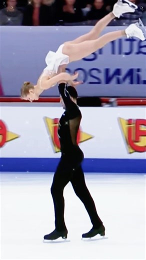 Synchronize perfection - Stunning Pairs Skating💕#figureskating #iceskating #figureskatingcouple