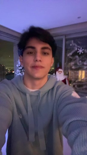 Alaan (@alan.arrieeta)’s video of hayley erbert and alan