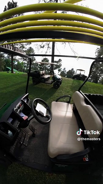 Exploring the Masters Golf Course: Collecting Pins POV