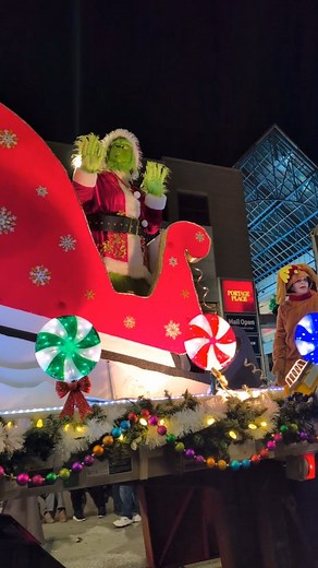 We had an amazing time at the Santa Claus Parade! Thank you to everyone who waved, danced, laughed, and celebrated along the route with us. You made the day shine! Here’s to a wonderful holiday season filled with love, fun, and festive memories. 🎅❄️🎶 | Virgin Radio Winnipeg