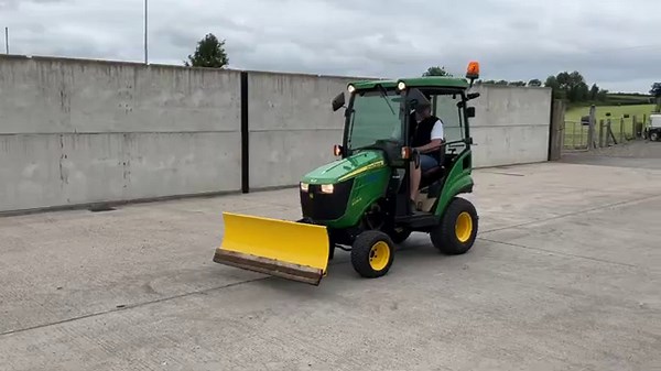 John Deere 1026R compact tractor SD63 LKM