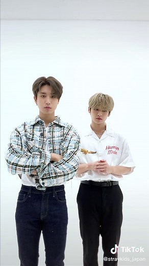 SKZ-Jiggle Jiggle Dance Challenge with Stray Kids!🤩