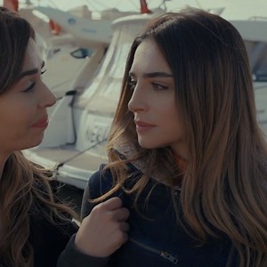 52K views · 927 reactions | Arzu creía tenerlo todo bajo control para huir con Melisa pero se lleva la sopresa de su vida. #Cennet cada día mejor. | Telemundo | Facebook
