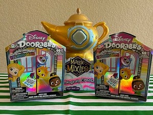 Unboxing a Magic Mixies Magic Genie Lamp & Disney Doorables Technicolor!