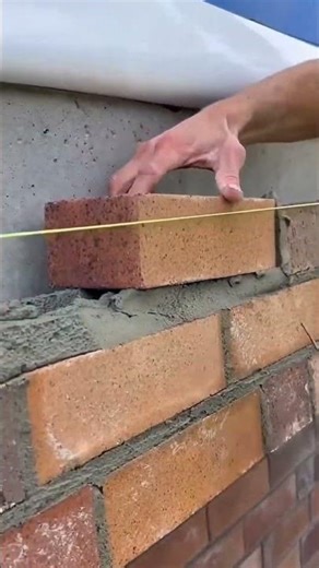 Apply the cement mixture to the entire lower surface, then install and connect the beams #shorts