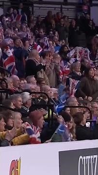 Fear and Gibson's AMAZING Spice Girls routine 🎶🇬🇧