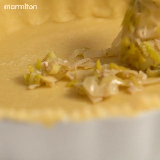 65K views · 728 reactions | [Vu dans "De l'@stuce à l'assiette"] Vous prendrez bien une part de cette tarte salée ?  La recette par ici ➡️ https://bit.ly/2KSjeZ5 | Marmiton | Facebook