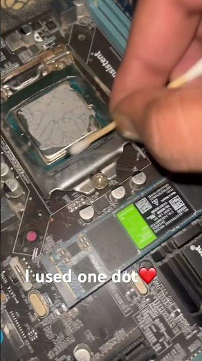 🔥 Ever wondered how to apply thermal paste on a processor like a pro? 🌟 In this step-by-step tutor
