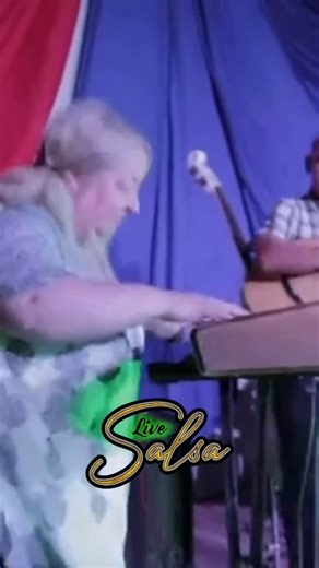 LIVESALSA®️ on Instagram: "Considerada por muchos como la versión femenina de @eddiepalmieri Jackie Warren es una destacada educadora y pianista norteamericana que tiene su propio trío musical y además ha colaborado con una buena cantidad de orquestas de latín jazz y salsa #salsa #eeuu #usa #colorado #piano #livesalsa_ #lpsalsamusic @lpsalsamusic"