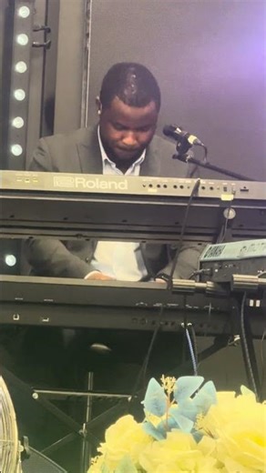 Someone recorded this randomly on Sunday and I thought to share. Enjoy, like and hit subscribe!