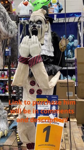 HALLOWEEN 5-ft Vintage Peek-A-Boo Clown (Lowes.com) Motion Activated Animatronic! #halloweendecor