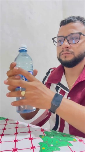 Ejemplo de aplicación de método MODAPTS ￼ Al quitarle la tapa aúna botella