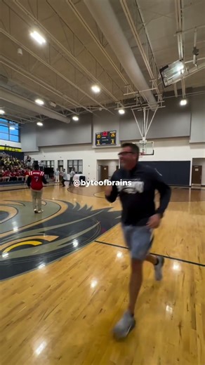 This Kid Took Over the Whole Gym… INSANE 🤯🏀