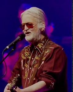 New video and tour dates! Is there a better way to start the weekend? "Ride Your Bike" was recorded live at FirstOntario Concert Hall in Hamilton, Ontario - 2022. Get tickets to see Blue Rodeo: https://tour.bluerodeo.com Full video - https://youtu.be/cJqywz89Isc | Blue Rodeo