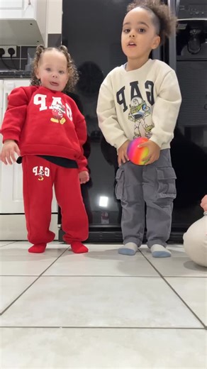 Kee🕊️🤍 on Instagram: "Outfit of the day with Hudson and Nova 🫶🏼"