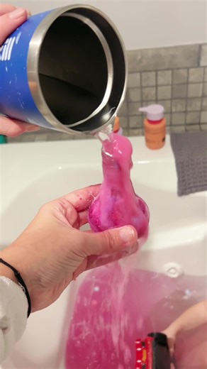 Bath bombs are so fun! #bathbombs #bathtime #kids #kidsactivities | Bathbomb