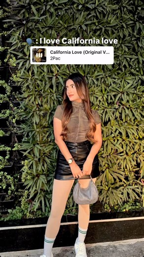 ~SAMREEN ALI on Instagram: "🫢🥰"