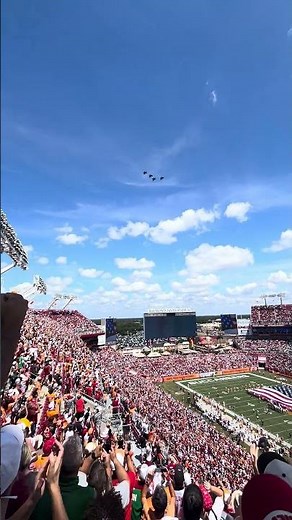 F-35 Fly Over Raymond James Stadium Tampa Florida! Bucs Vs Jets Highlights 2025! #gobucs #f35