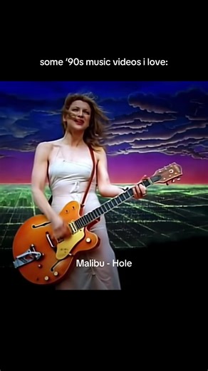 some ‘90s music videos i love: 1. Leader Of Men - Nickelback (1998) 2. Teardrop - Massive Attack (1998) 3. Malibu - Hole (1998) 4. Abuse Me - Silverchair (1997) What’s your favorite video from this selection? lemme know in the comments below 👇 #grunge #postgrunge #silverchair #courtneylove #nickelback