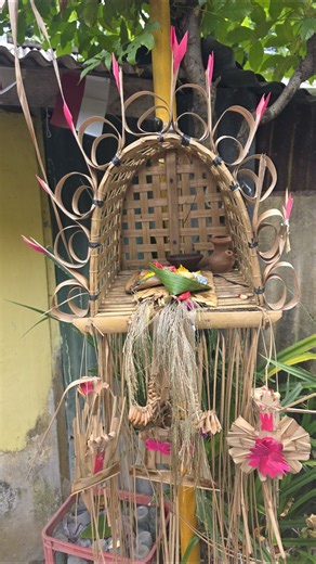 We managed to line up our wonderful driver, Wayan to take us to a few locations today. We were blessed to meet him last year during our stay in Ubud. . . Such a beautiful Soul who generously shares his knowledge and pride of the Island of Gods. . . . . #cinnamonyogadlc #balivacation #wayan #localknowledge #exploringbali | Cinnamon Yoga | Facebook