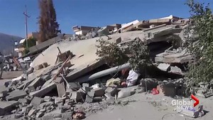 Powerful earthquake on Iran-Iraq border kills over 350