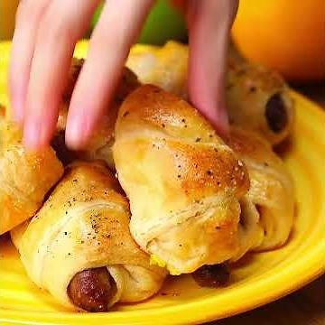 Sausage, Egg & Cheese Breakfast Roll Ups