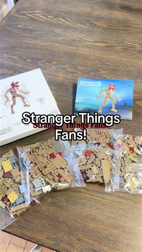 Stranger Things: Explore the Demogorgon with Building Blocks