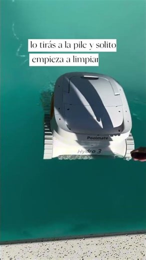 Robot que limpia la pileta