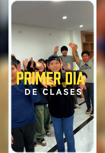 🎓✨ ¡Arrancamos un nuevo ciclo en el Instituto ETC! ✨🎓 Hoy celebramos el primer día de clases, lleno de sueños, nuevos retos y oportunidades para crecer. Cada clase es un paso más hacia el futuro que quieres construir. Bienvenidos a esta nueva etapa de formación y éxito. Instituto ETC, formándote para un mejor mañana. 💚📘 #tarija🇮🇩 #viral #fyp #ingles