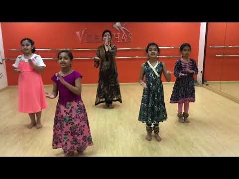 Kids learning Kathak | Beginners | Vishakha Verma