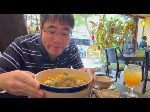 Lunch in Saigon: Authentic Mì Quảng Noodles